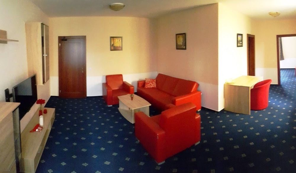 Garni Hotel Tatramonti Πόπραντ Εξωτερικό φωτογραφία